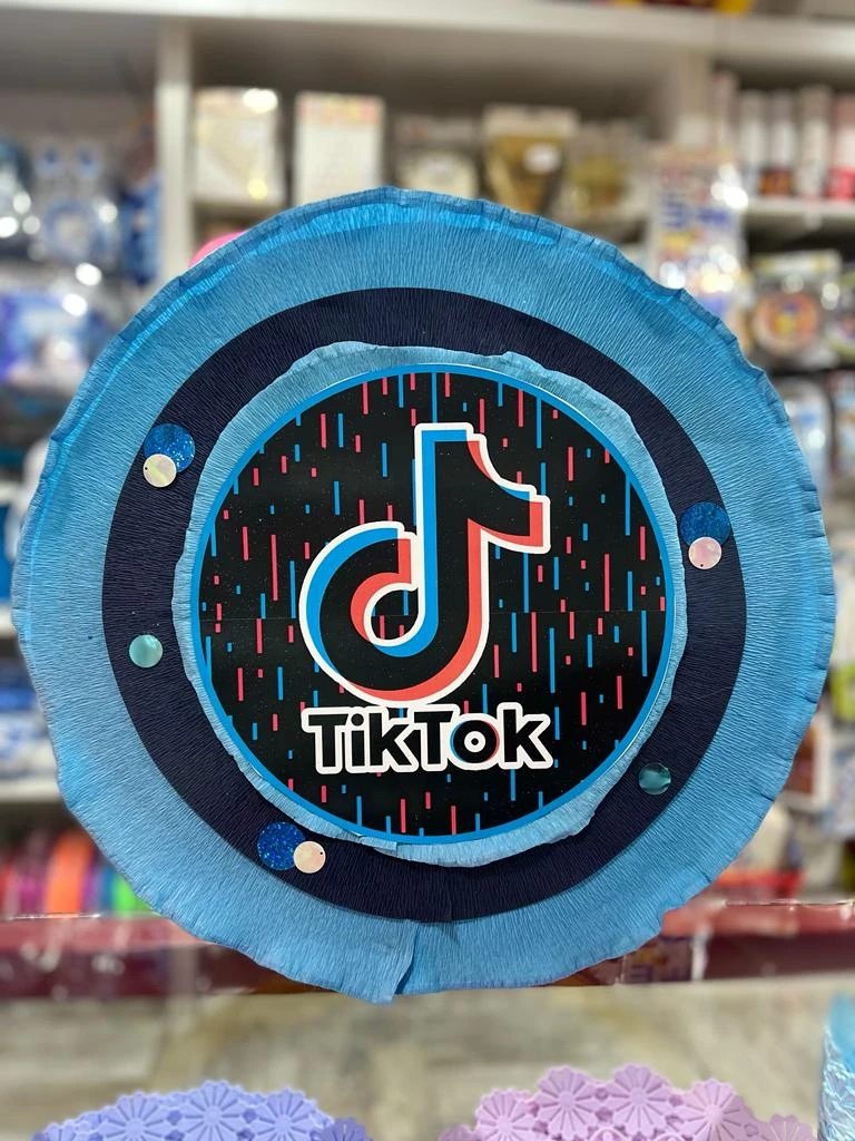 pinata (lolita) tik tok