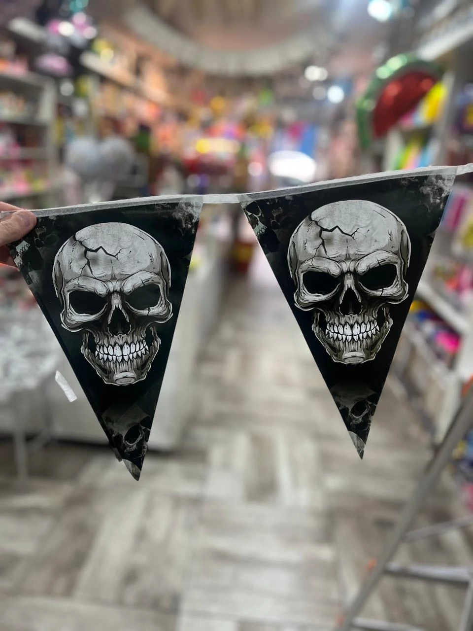 banderin triangular de calaveras (dimp)